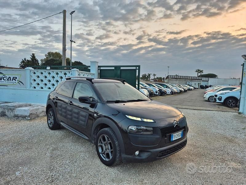 Usata Citroën C4 Cactus Shine 99 CV (72 kW) 2015 Nero Utilitaria