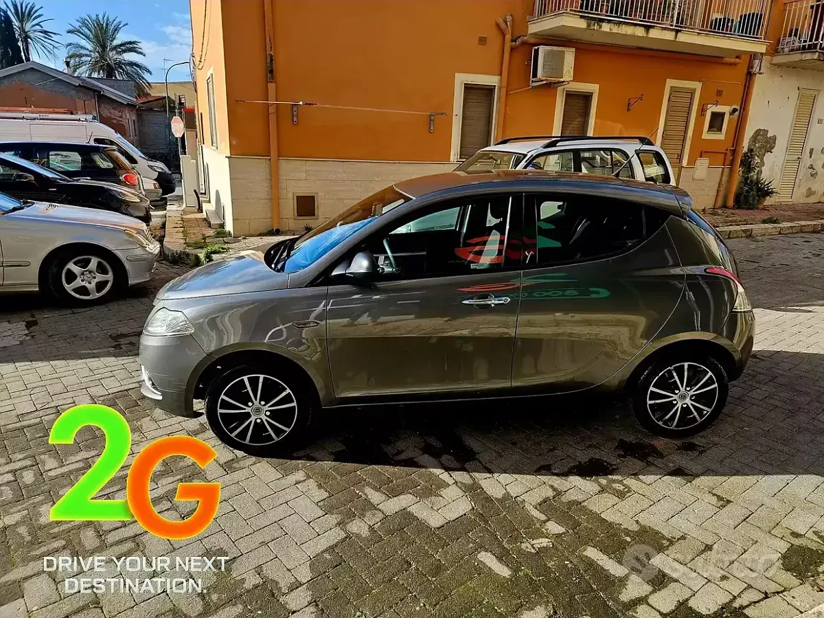Usata Lancia Ypsilon S 95 CV (69 kW) 2016 Grigio Utilitaria