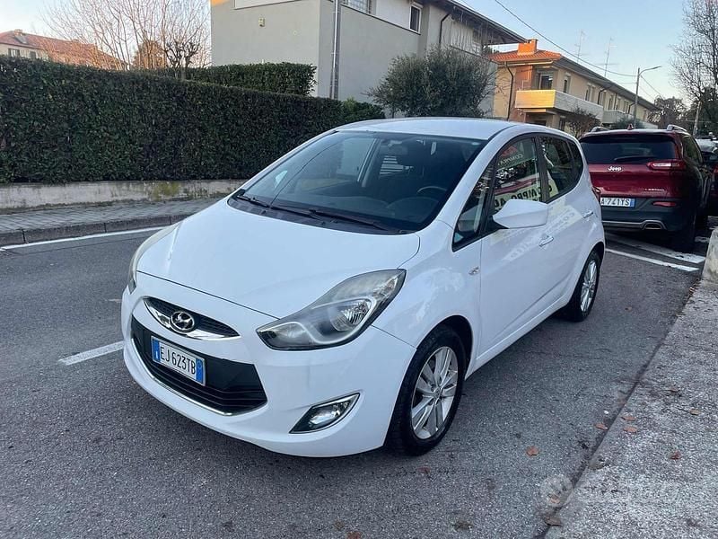 Usata Hyundai ix20 Style 90 CV (66 kW) 2011 Bianco Utilitaria