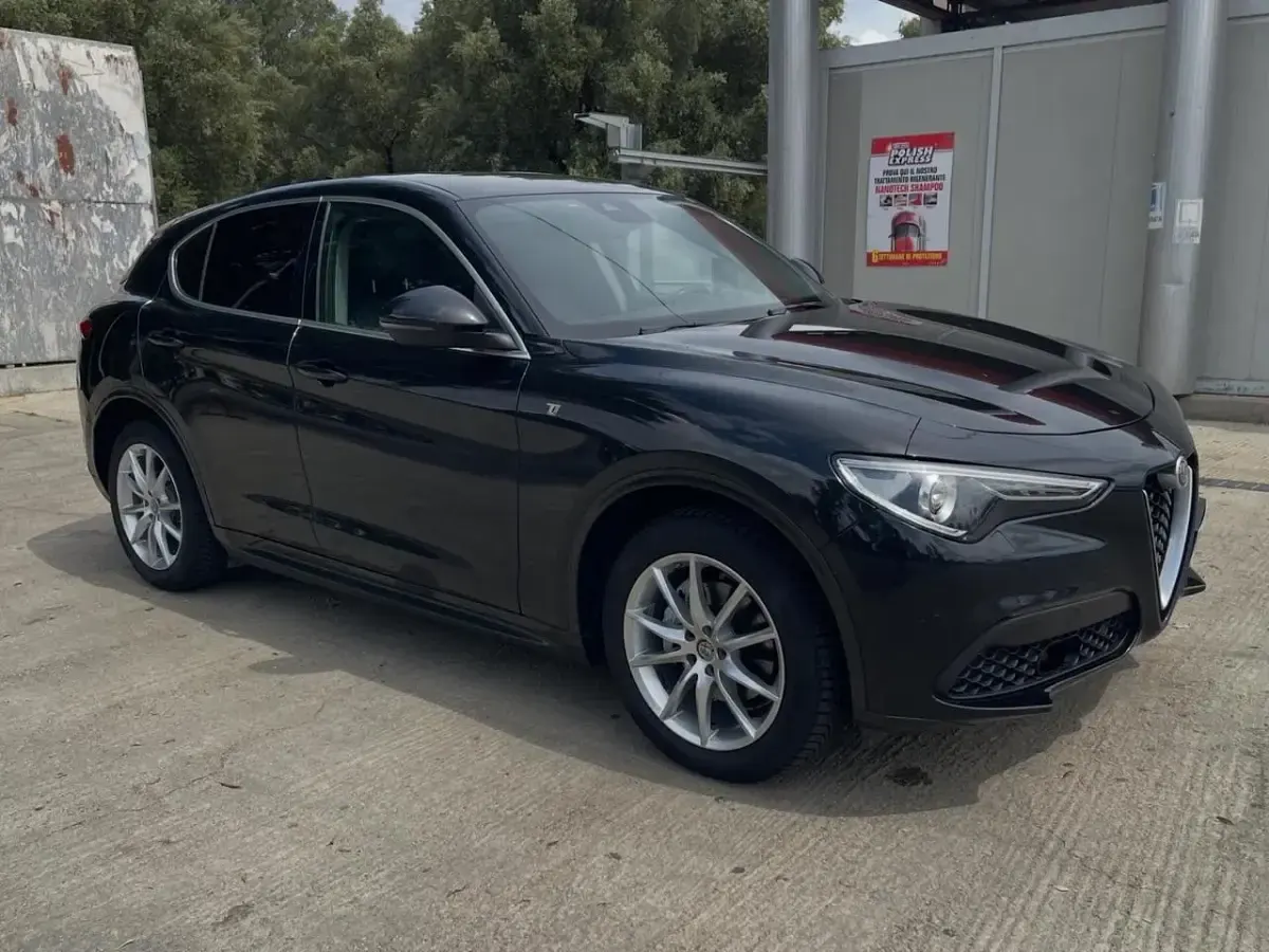 Usata Alfa Romeo Stelvio Ti 190 CV (139 kW) 2022 Nero SUV
