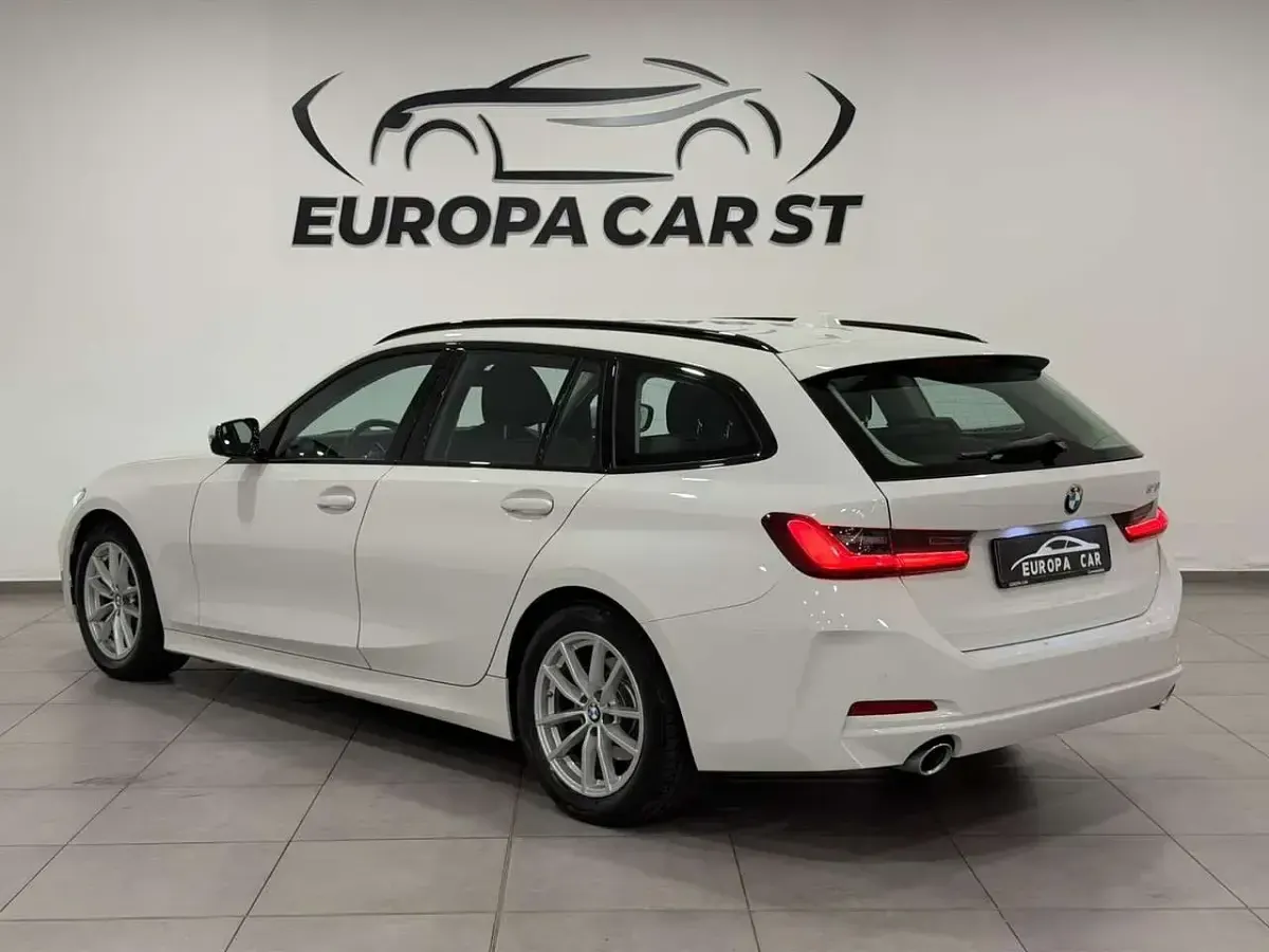 Usata BMW 318 150 CV (110 kW) 2023 Bianco Station wagon