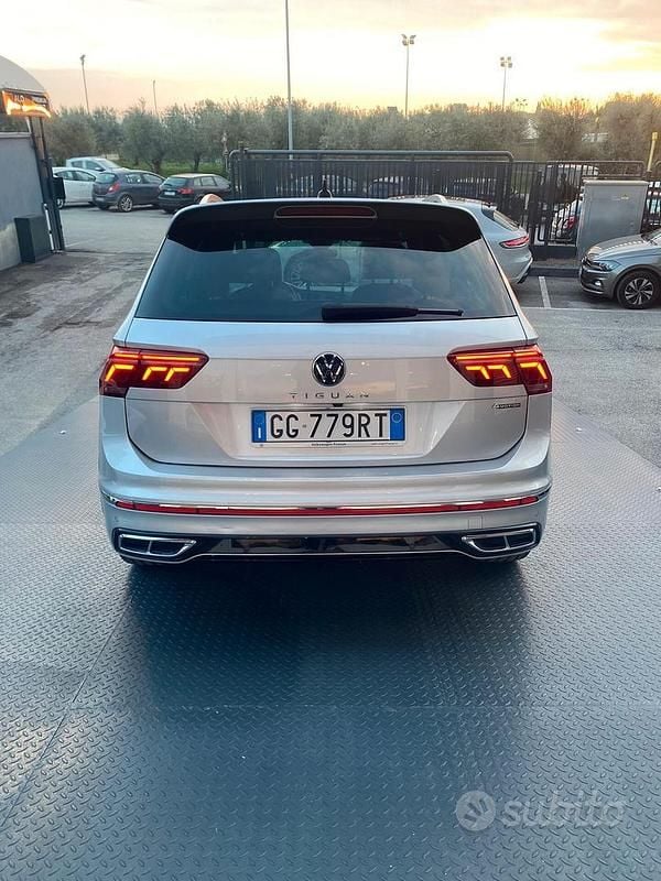 Usata VW Tiguan R 200 CV (147 kW) 2021 Grigio SUV