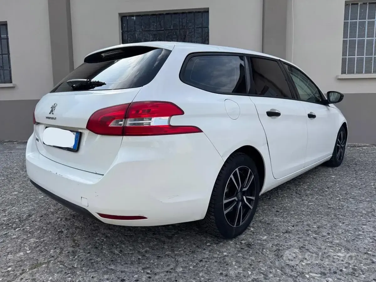 Usata Peugeot 308 Business-Line 92 CV (67 kW) 2015 Bianco Station wagon