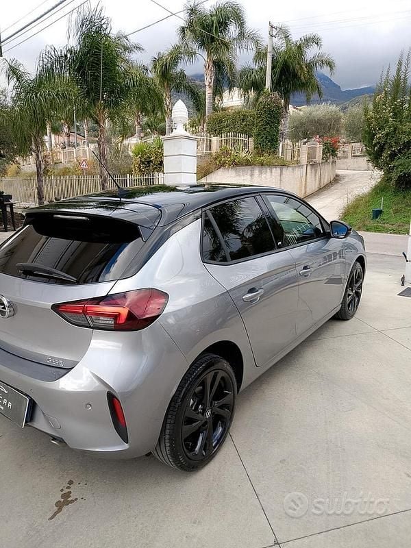 Usata Opel Corsa GS Line 100 CV (73 kW) 2020 Grigio Berlina
