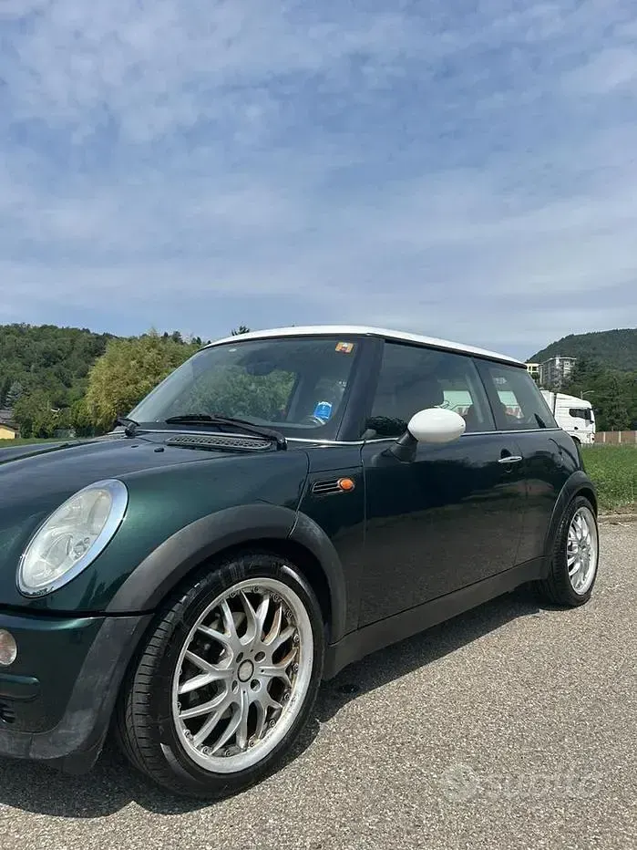 Usata Mini Cooper 116 CV (85 kW) 2003 Verde Utilitaria