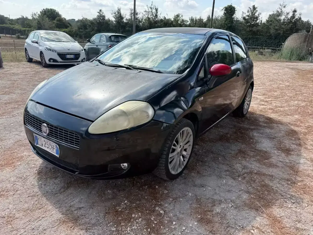 Usata Fiat Grande Punto Dynamic 75 CV (55 kW) 2007 Utilitaria
