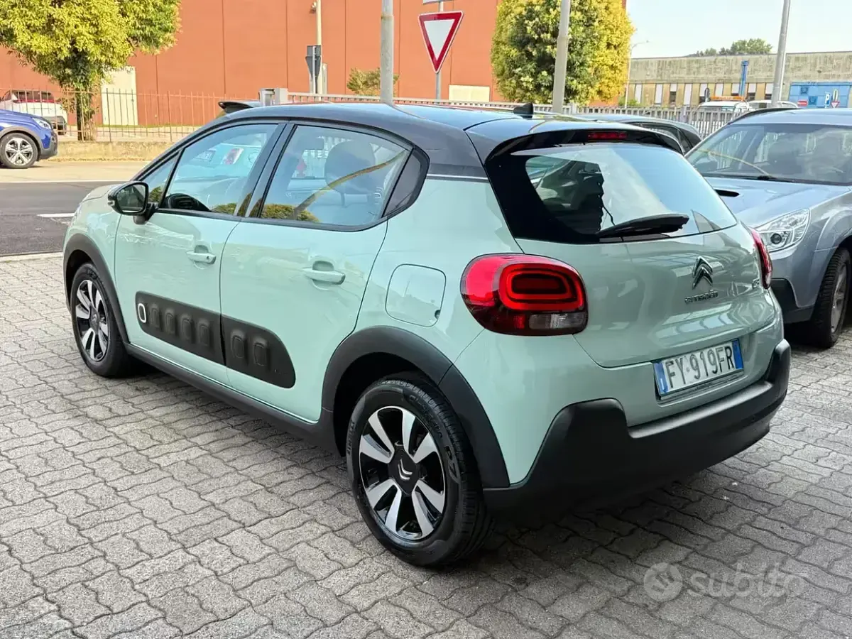 Usata Citroën C3 Shine 83 CV (61 kW) 2019 Verde Utilitaria