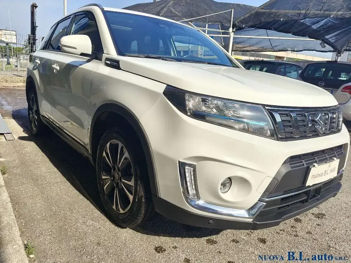 Usata Suzuki Vitara 102 CV (75 kW) 2022 Bianco SUV