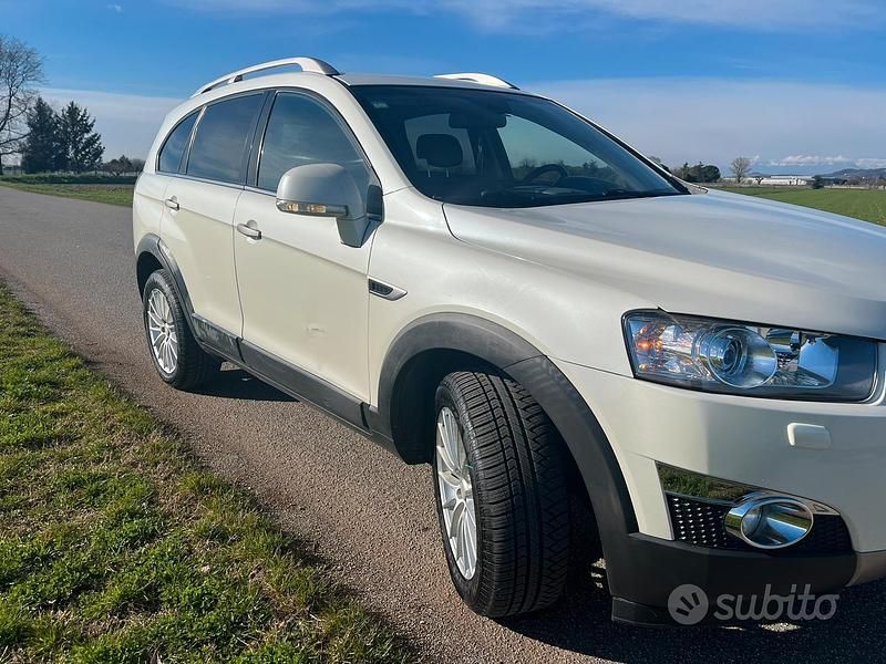 Usata Chevrolet Captiva 184 CV (135 kW) 2012 Bianco SUV