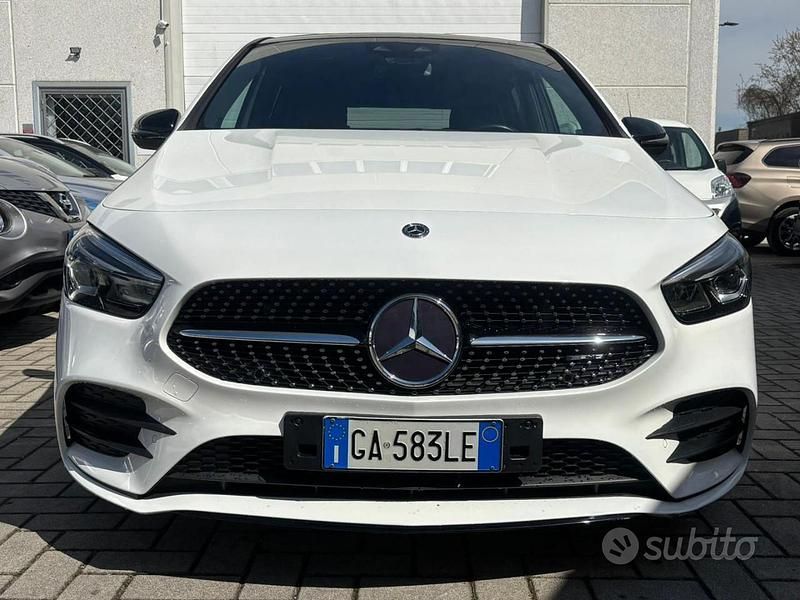 Usata Mercedes B180 Premium 136 CV (100 kW) 2020 Bianco Utilitaria