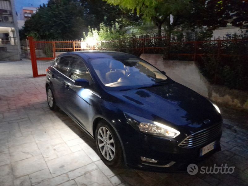 Usata Ford Focus 125 CV (91 kW) 2015 Blu Coupé