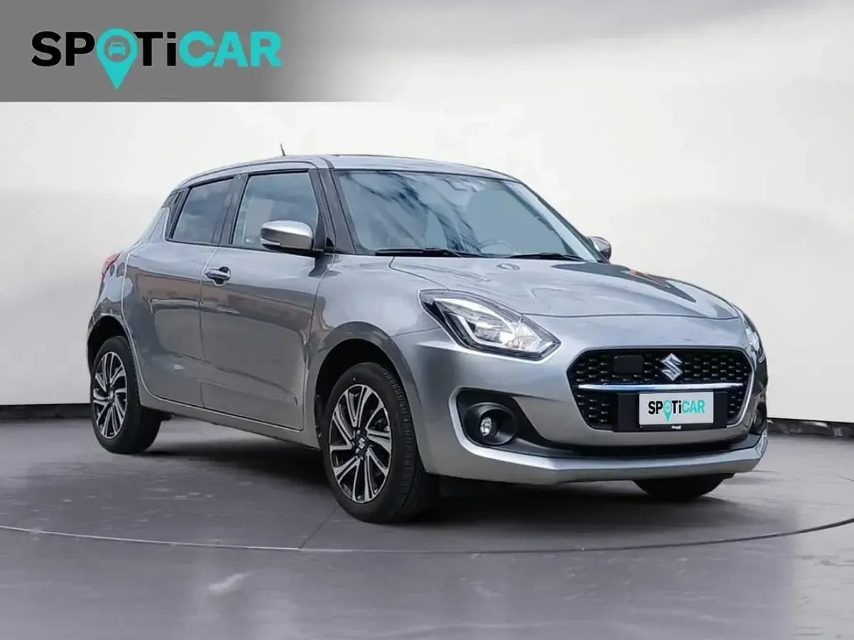 Usata Suzuki Swift 83 CV (61 kW) 2023 Grigio Utilitaria