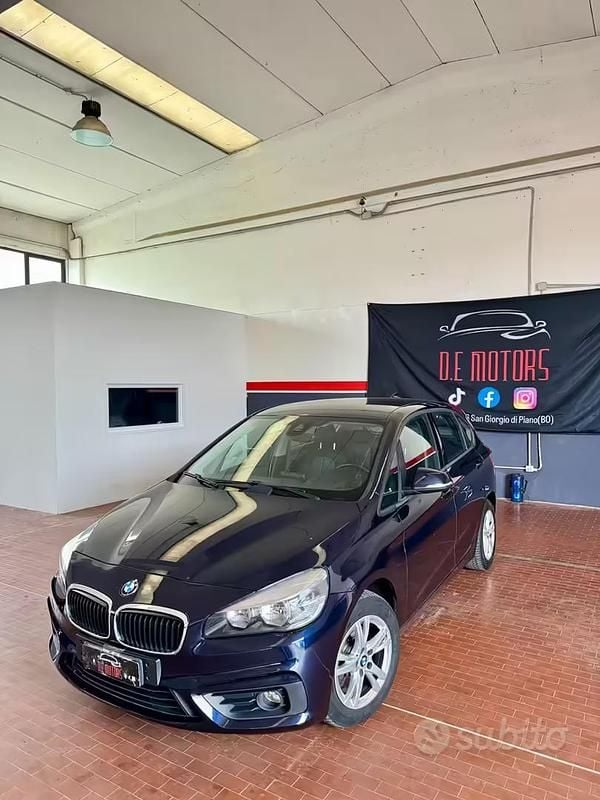 Usata BMW 216 Active Tourer Luxury Line 116 CV (85 kW) 2015 Blu Monovolume