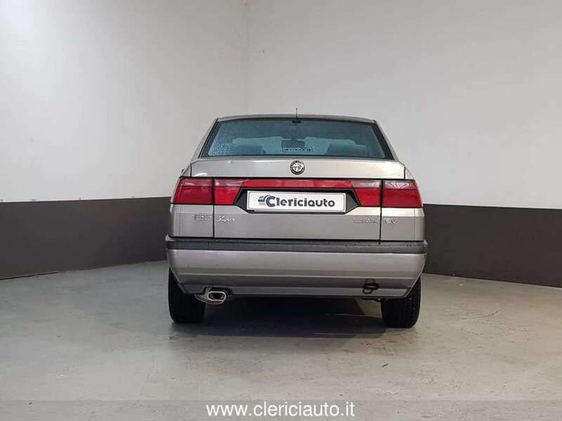 Usata Alfa Romeo 155 Super 150 CV (110 kW) 1996 Grigio Berlina