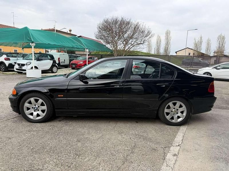 Usata BMW 320 136 CV (100 kW) 1999 Nero Berlina