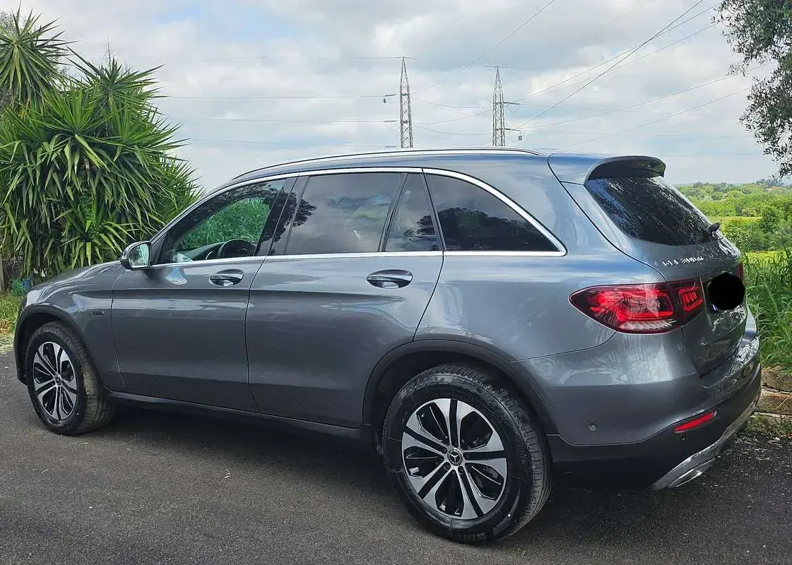 Usata Mercedes GLC300 194 CV (142 kW) 2022 Grigio SUV