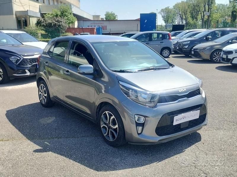 Usata Kia Picanto Style 67 CV (49 kW) 2023 Grigio Utilitaria