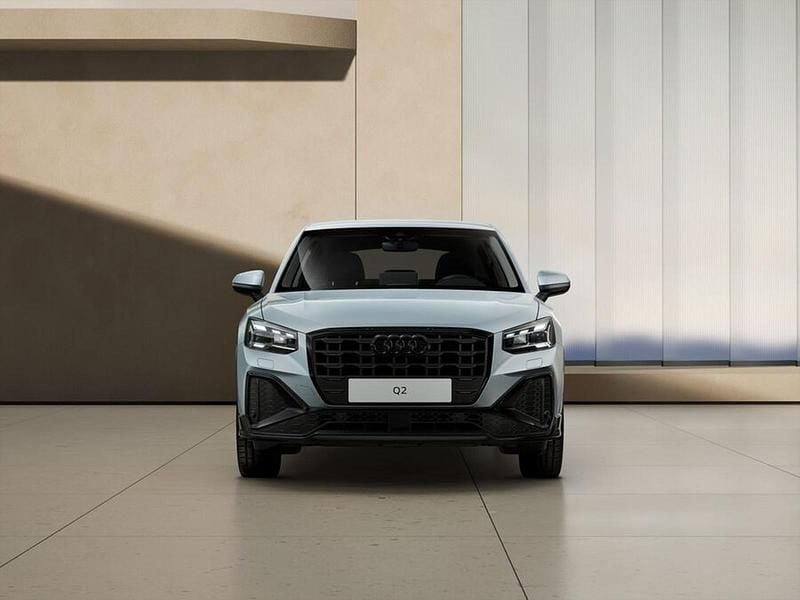Nuova Audi Q2 S-Line 2026 Grigio freccia perla SUV