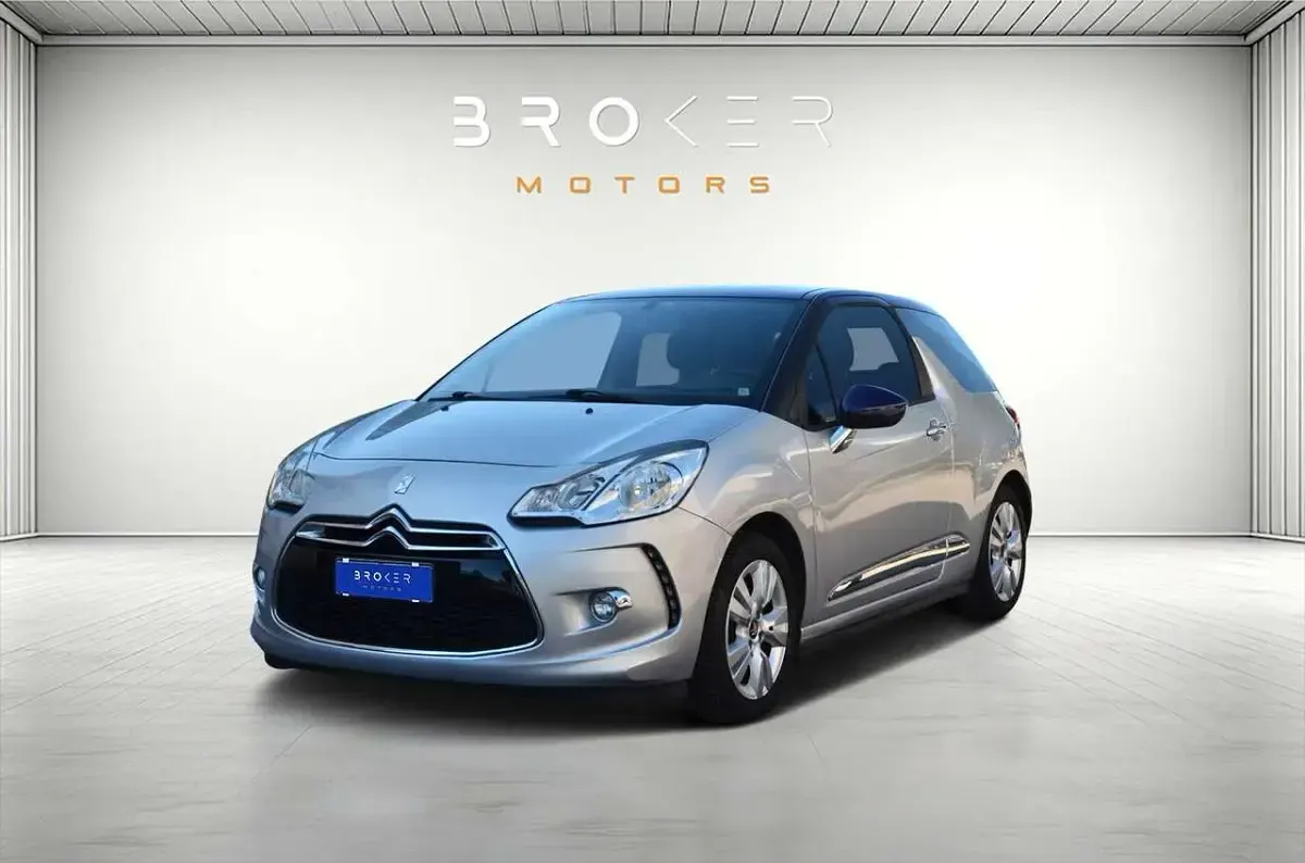 Usata Citroën DS3 So Chic 82 CV (60 kW) 2013 Grigio Berlina