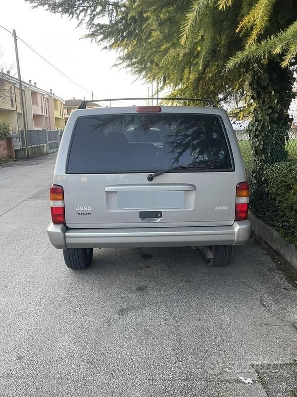 Usata Jeep Cherokee 2000 SUV