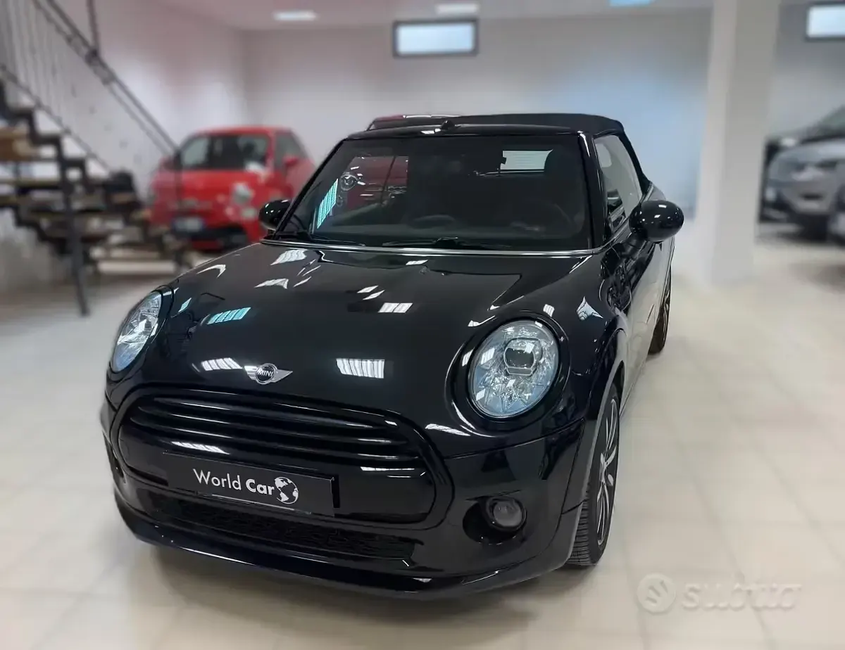 Usata Mini Cooper Cabriolet 136 CV (100 kW) 2016 Nero Cabrio