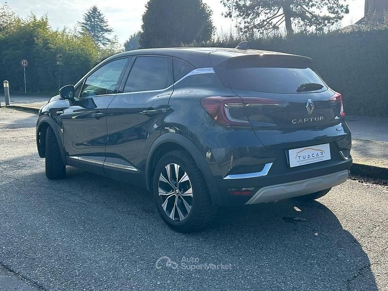 Usata Renault Captur Techno 143 CV (105 kW) 2023 Blu/azzurro SUV
