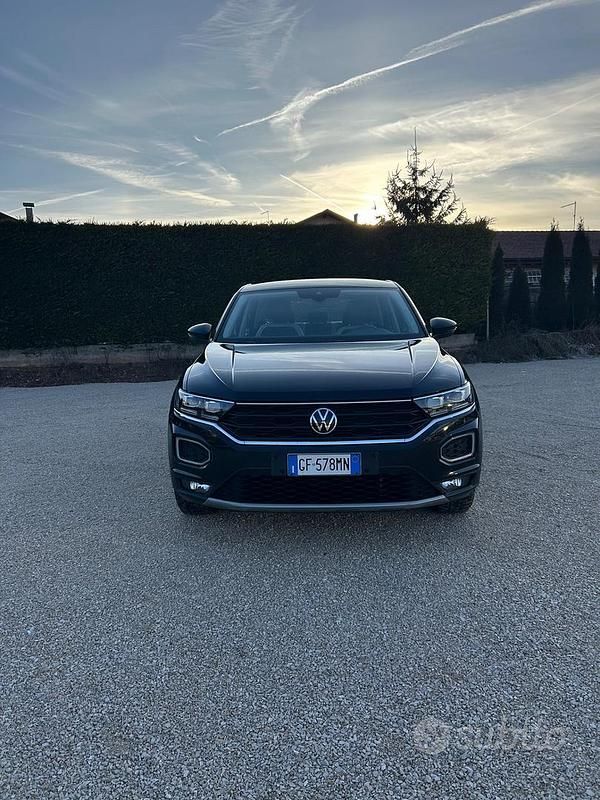 Usata VW T-Roc Advance 116 CV (85 kW) 2021 Nero SUV