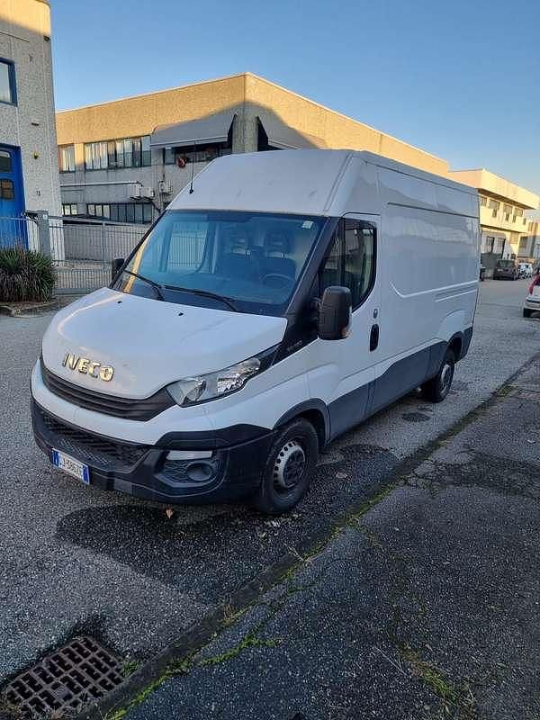 Usata Iveco Daily 122 CV (89 kW) 2018
