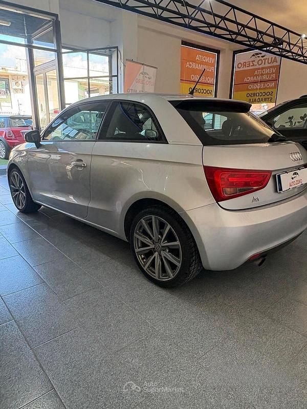 Usata Audi A1 Ambition 105 CV (77 kW) 2011 Grigio Utilitaria