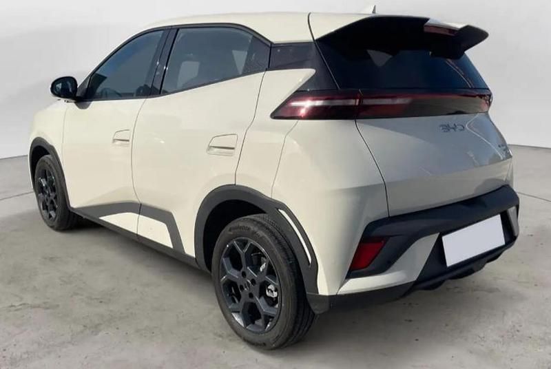 Nuova BYD Dolphin Surf Boost 65 kW (89 CV) 2026 Apricity white Utilitaria