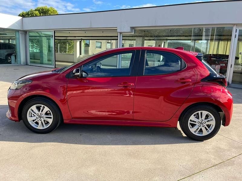 Usata Mazda 2 92 CV (67 kW) 2024 Rosso Utilitaria