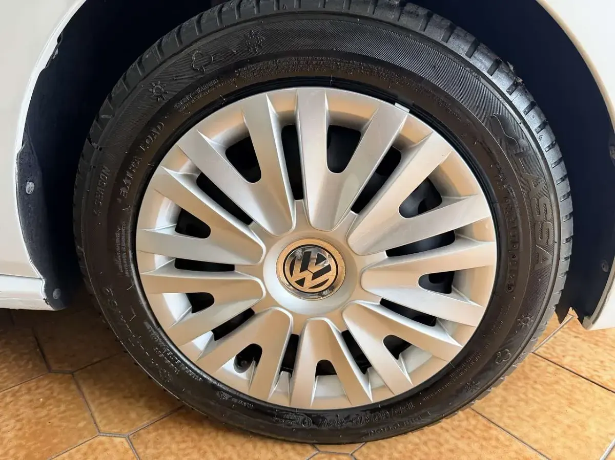 Usata VW Polo Comfortline 75 CV (55 kW) 2014 Bianco Berlina