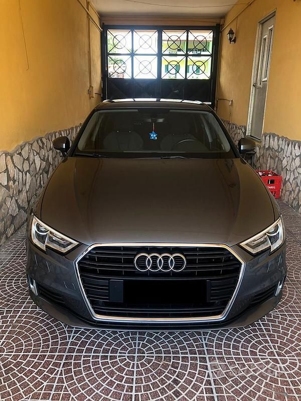 Usata Audi A3 Sport 2018 Grigio Berlina