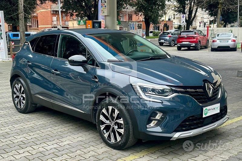 Usata Renault Captur Techno 145 CV (106 kW) 2023 Blu SUV