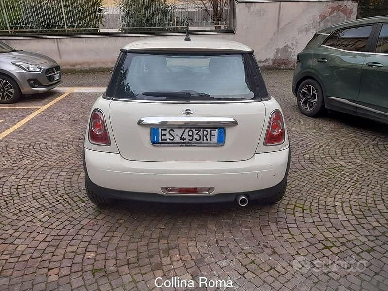 Usata Mini One D 90 CV (66 kW) 2013 Beige Utilitaria
