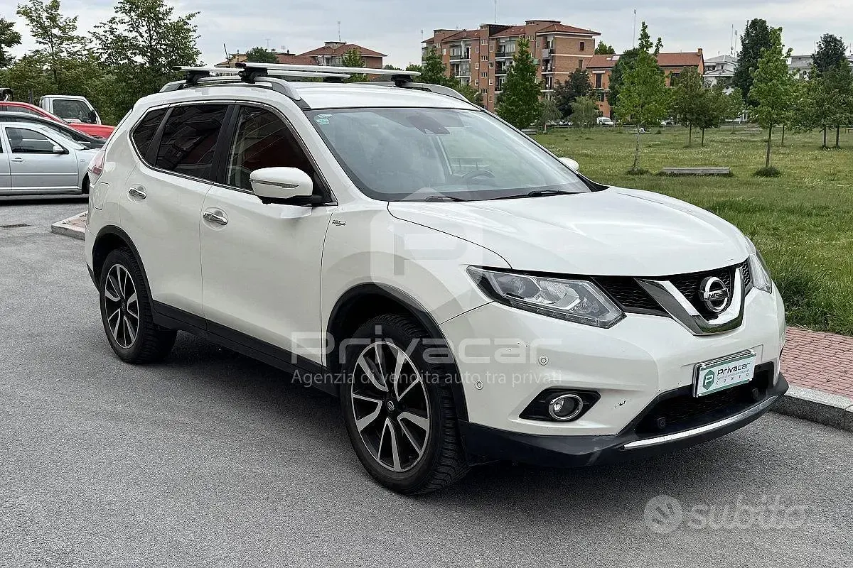 Begagnad Nissan X-Trail Tekna 131 HK (96 kW) 2016 Vit SUV
