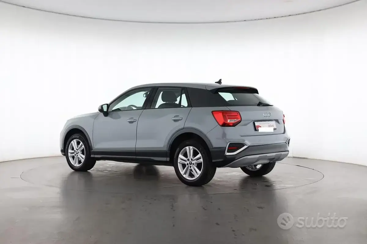 Gebraucht Audi Q2 Advanced Plus 150 PS (110 kW) 2022 Grau SUV