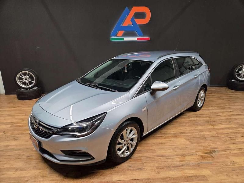 Usata Opel Astra Business 110 CV (80 kW) 2019 Argento Berlina