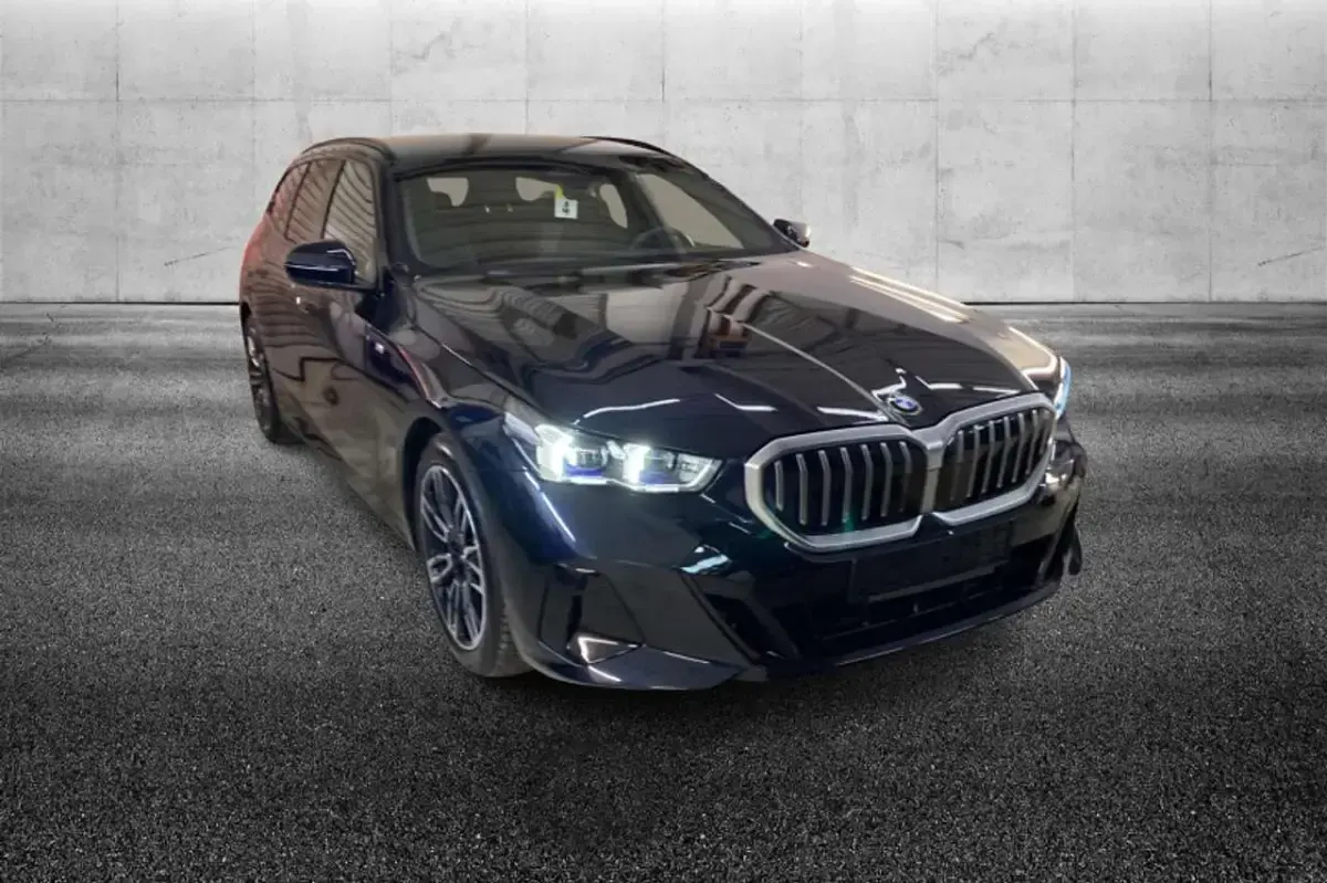 Usata BMW 520 M Sport 197 CV (144 kW) 2025 Nero Station wagon