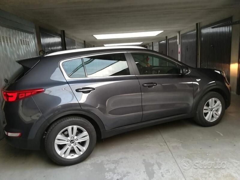 Usata Kia Sportage 132 CV (97 kW) 2018 Grigio SUV