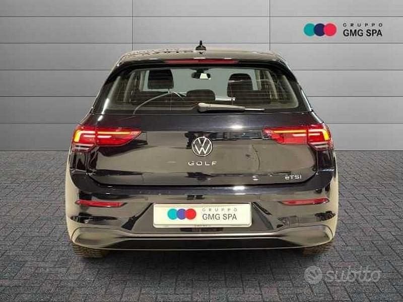 Usata VW Golf VIII Life 110 CV (80 kW) 2023 Nero Berlina