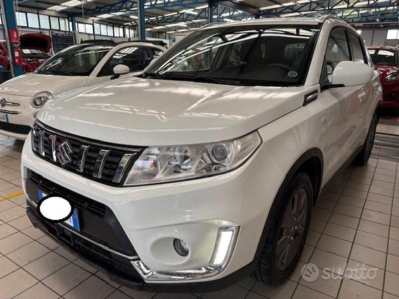 Usata Suzuki Vitara Cool 111 CV (81 kW) 2019 Bianco SUV