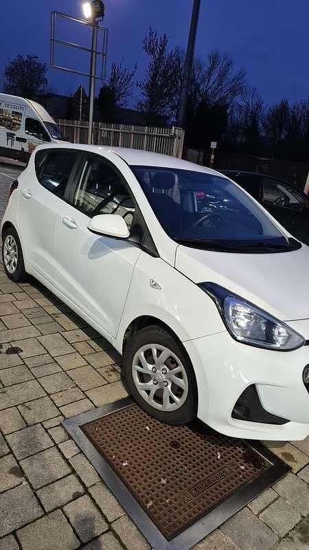 Usata Hyundai i10 Prime 67 CV (49 kW) 2019 Bianco Utilitaria