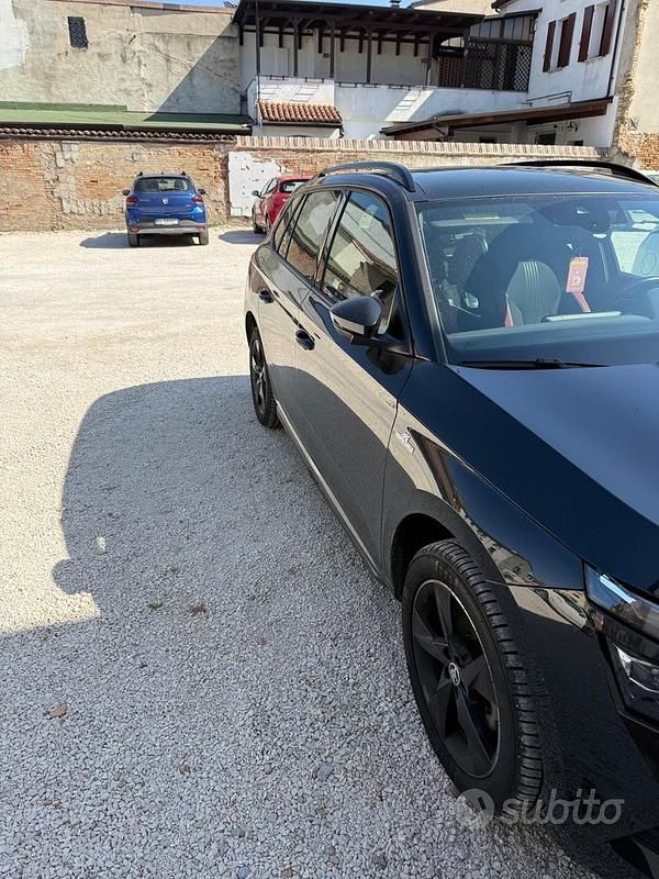 Usata Skoda Kamiq Monte Carlo 90 CV (66 kW) 2022 Nero SUV