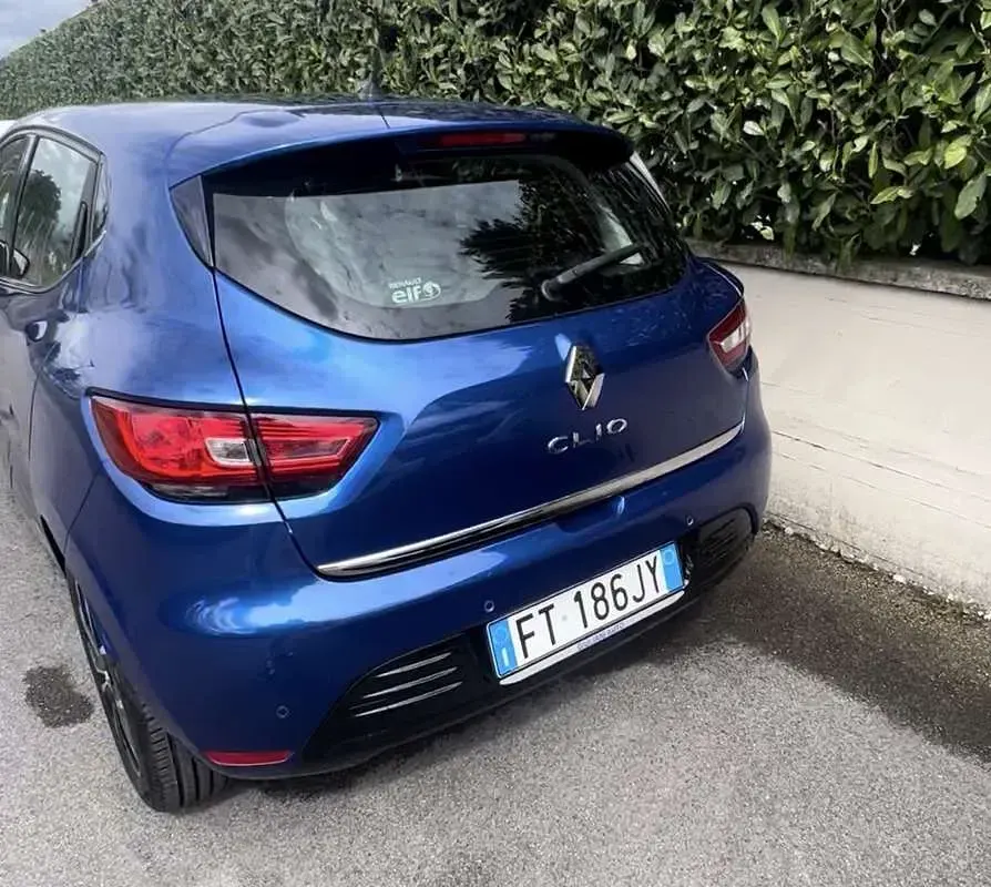 Usado Renault Clio IV 76 CV (55 kW) 2018 Azul Utilitario