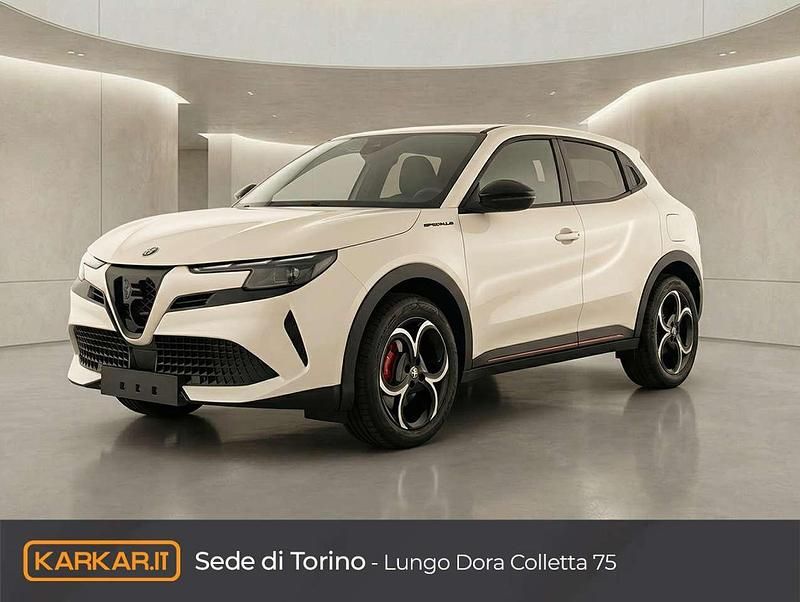 Nuova Alfa Romeo Junior Edizione Speciale 136 CV (100 kW) 2026 Bianco SUV