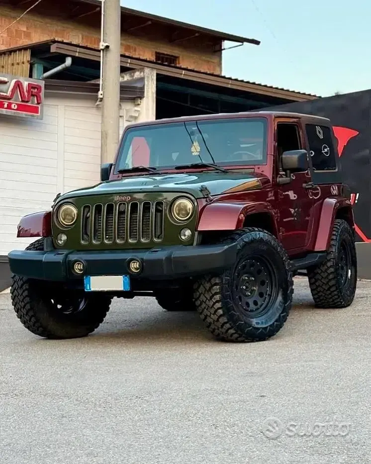 Usata Jeep Wrangler Sahara 177 CV (130 kW) 2008 Rosso SUV