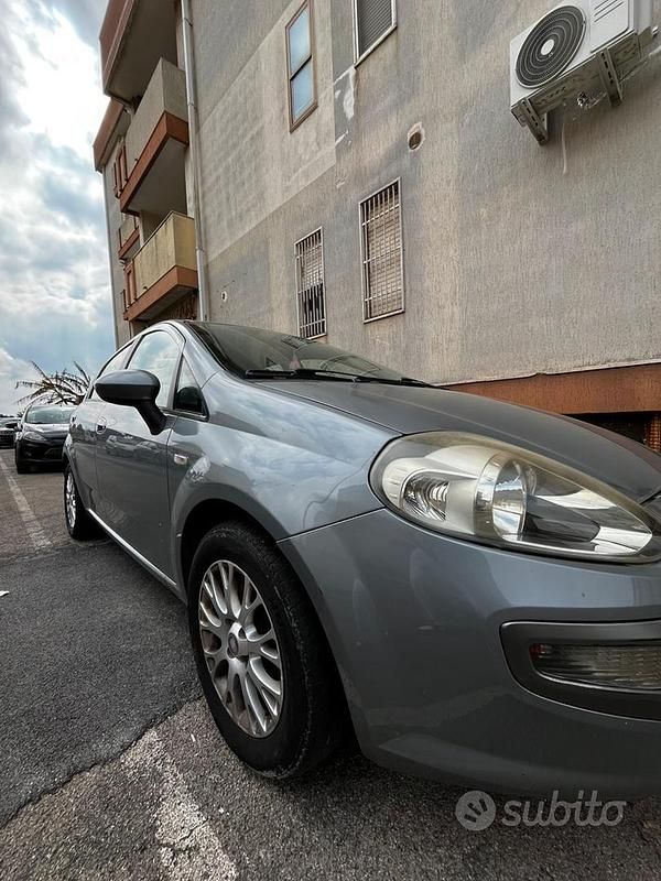 Usata Fiat Punto Evo 75 CV (55 kW) 2011 Utilitaria