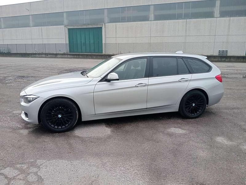 Usata BMW 316 Sport Line 116 CV (85 kW) 2014 Argento Station wagon