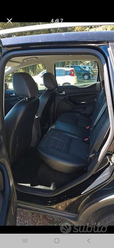 Usata Ford Kuga Titanium 140 CV (102 kW) 2012 Nero SUV